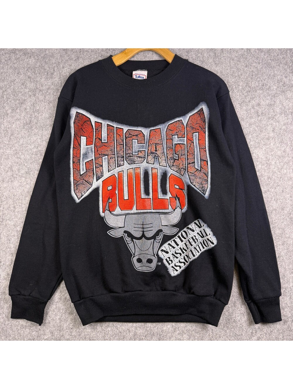 Vintage Tultex Medium Chicago Bulls Black Crewneck Sweatshirt